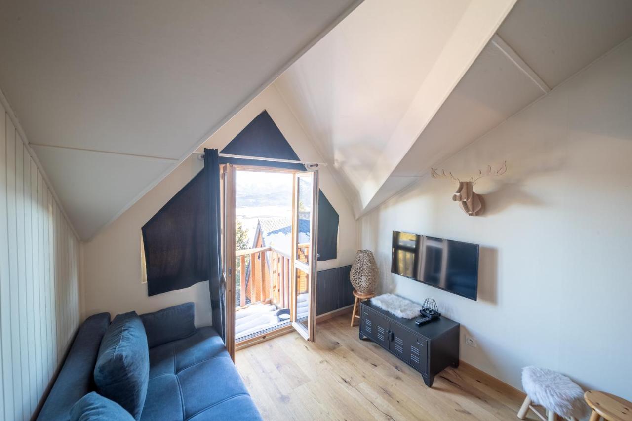 レ・ザングルLe Cerf - Duplex Avec Superbe Vue Montagneアパートメント エクステリア 写真